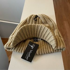 Brand new “Fair Weather “women’s hat.Color-sand/beige,one size.🤎